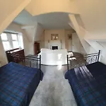 Eta's Manor @ Brooklands Appartement *