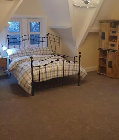 Apartment Eta's Manor @ Brooklands